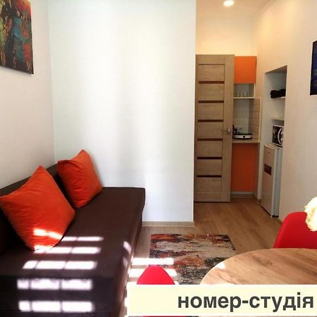 Світло Цілодобово Apartments In The City Center Lviv Eksteriør bilde