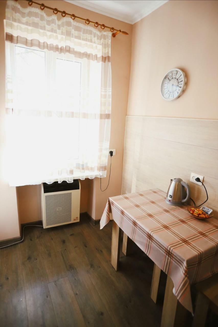 Світло Цілодобово Apartments In The City Center Lviv Eksteriør bilde